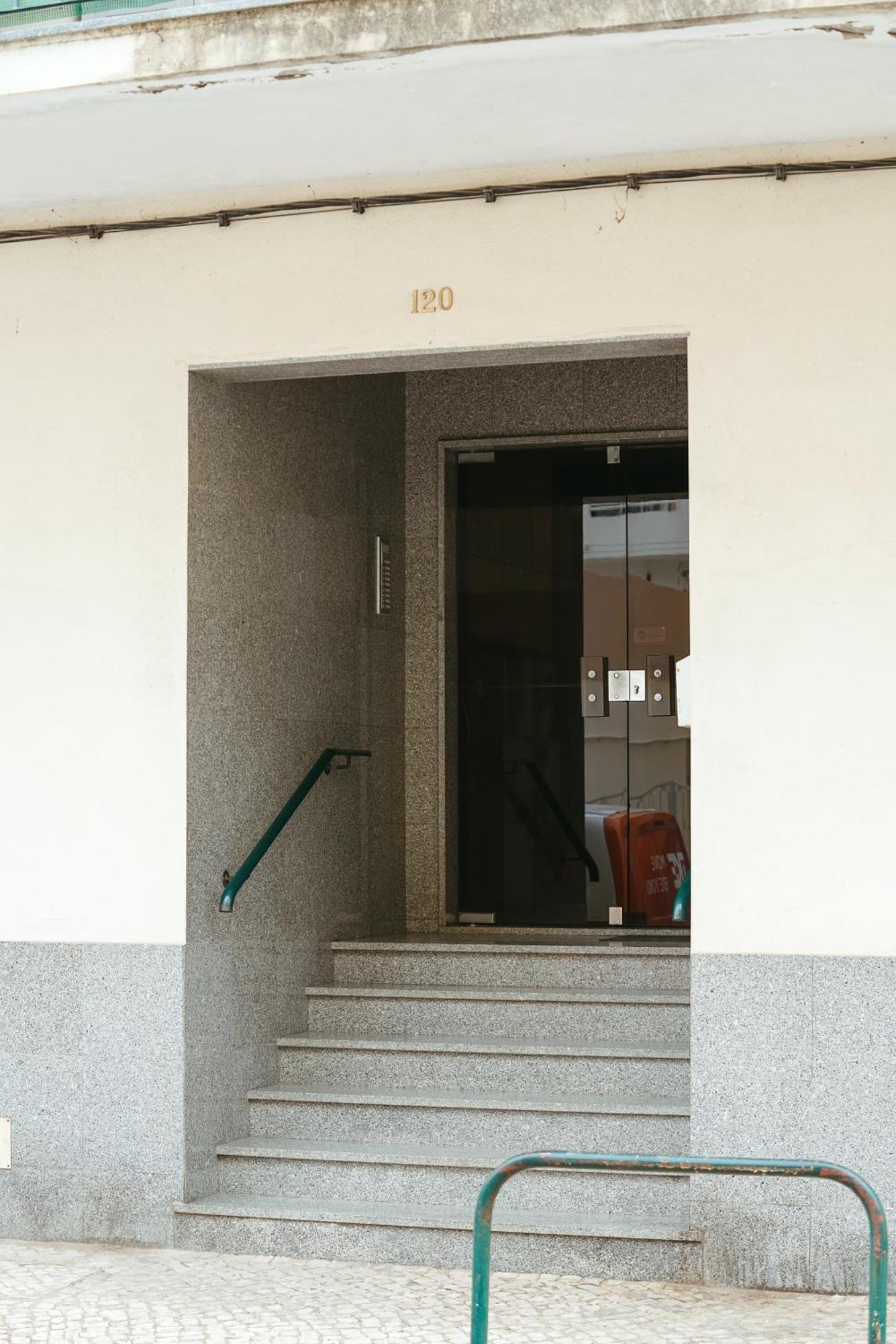 Apartamento Cristina - Proximo Da Praia Armação de Pêra Esterno foto